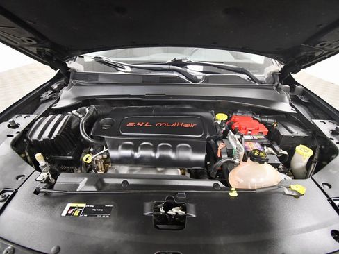 Used 2020 Jeep Compass Trailhawk image 12