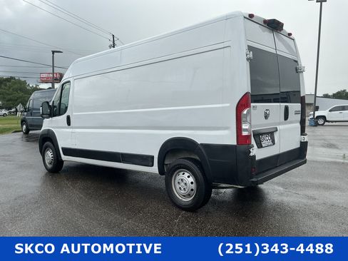 Used 2023 RAM ProMaster 2500 FWD image 3
