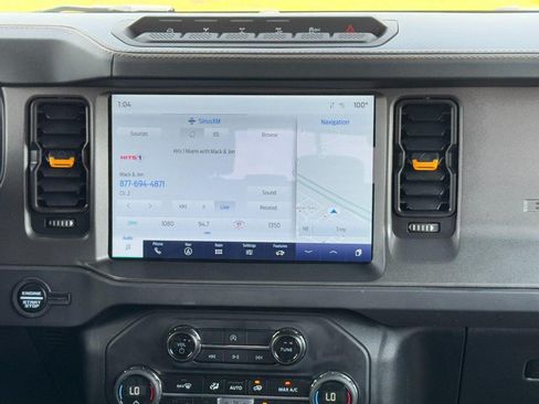 Used 2024 Ford Bronco Badlands w/ Sasquatch Package AWD/4WD image 13