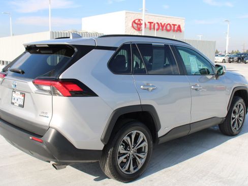 Used 2024 Toyota RAV4 XLE Premium image 3