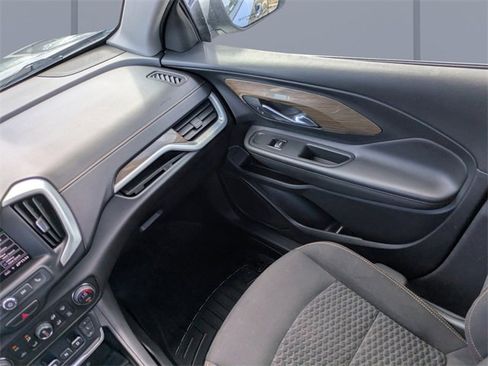 Used 2021 GMC Terrain SLE w/ Driver Convenience Package image 17