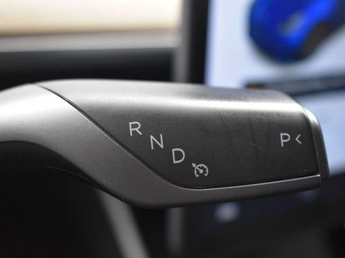 Used 2021 Tesla Model Y Long Range image 20