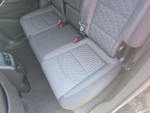 Used 2020 Chevrolet Equinox LT FWD image 14