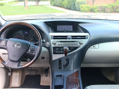 Used 2011 Lexus RX 350 2WD w/ Premium Pkg image 3