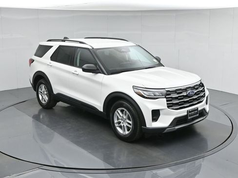 New 2026 Ford Explorer Active RWD image 38
