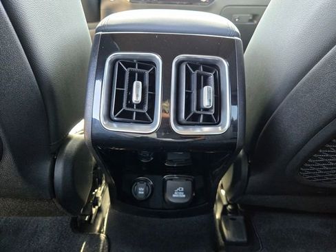 Used 2025 Kia Sorento SX Prestige AWD/4WD image 14
