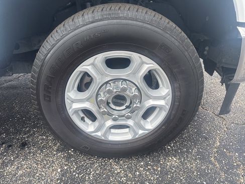 Used 2025 Ford F250 XLT image 22