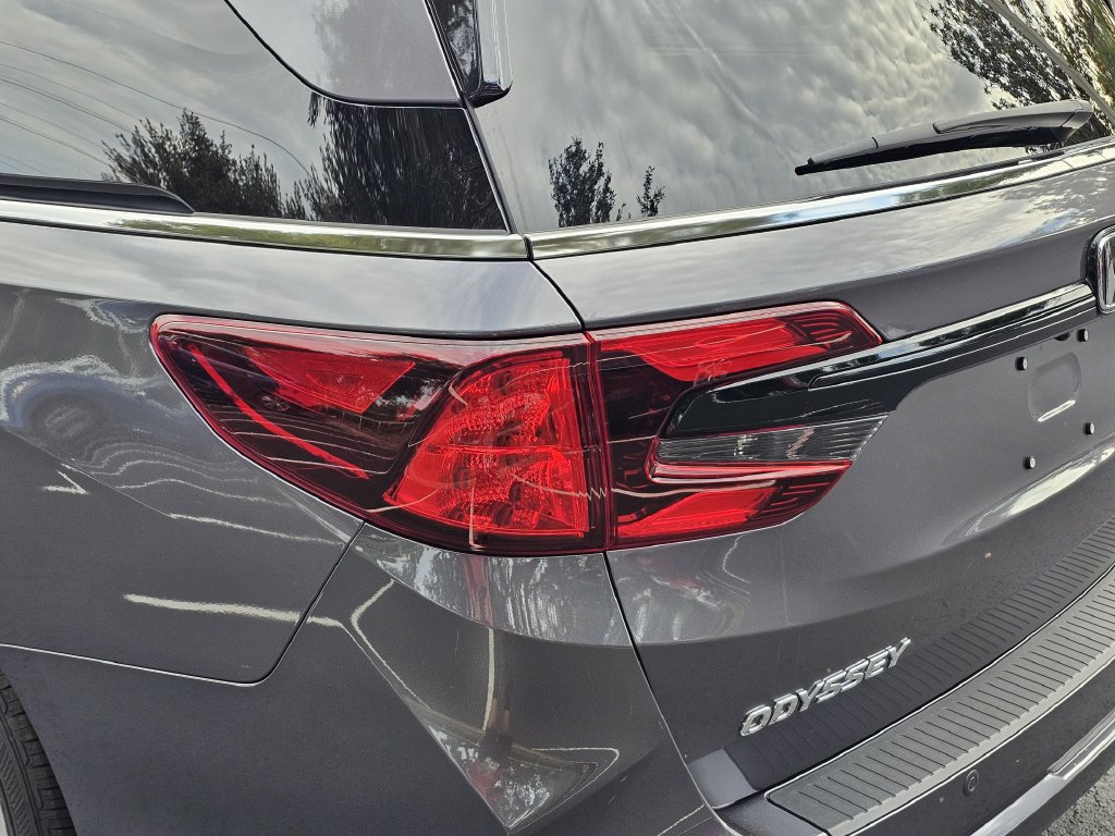 Used 2026 Honda Odyssey Elite image 7