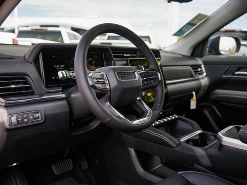 New 2026 GMC Terrain Denali w/ LPO, Floor Liner Package image 19