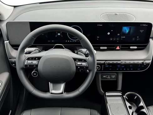 New 2025 Hyundai Ioniq 5 SEL image 17