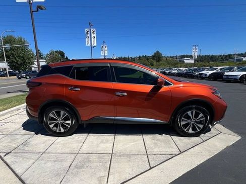 Used 2019 Nissan Murano SV w/ Cargo Package AWD/4WD image 4