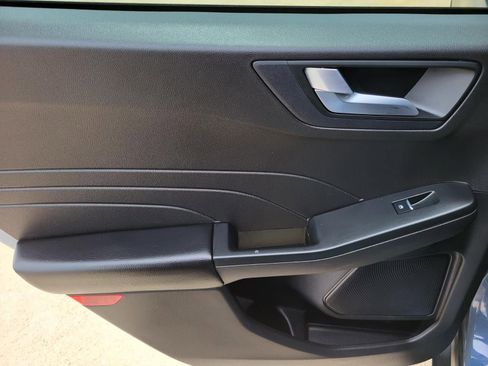 Used 2023 Ford Escape ST-Line w/ Tech Pack #1 FWD image 18