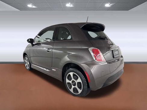 Used 2018 FIAT 500 e image 3