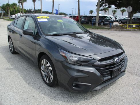 Used 2024 Subaru Legacy Limited image 1