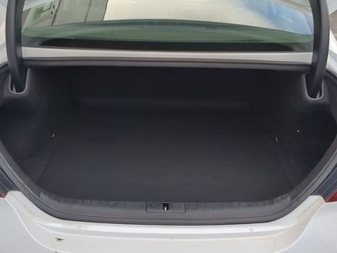 Used 2022 Genesis G70 2.0T image 34