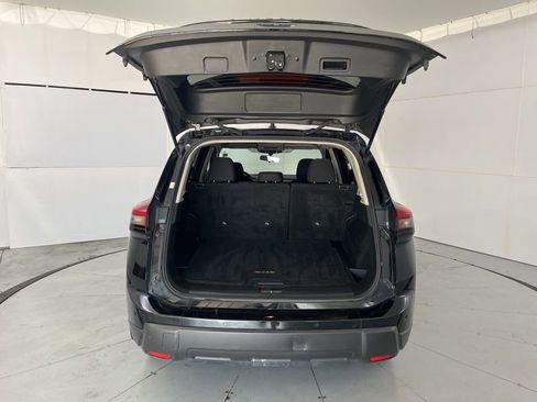Used 2024 Nissan Rogue S AWD/4WD image 13