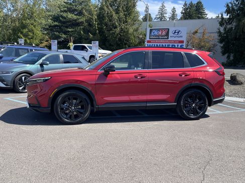 Used 2024 Honda CR-V Sport Touring image 2