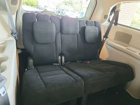 Used 2015 Dodge Grand Caravan SE w/ Quick Order Package 29E SE FWD image 15