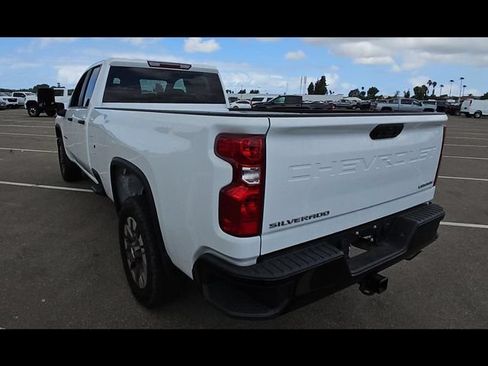 Used 2024 Chevrolet Silverado 2500 Custom w/ Custom Convenience Package RWD image 5