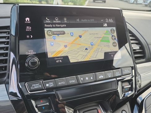 Used 2023 Honda Odyssey Elite image 11