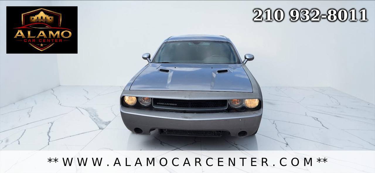 Used 2014 Dodge Challenger SXT RWD image 8