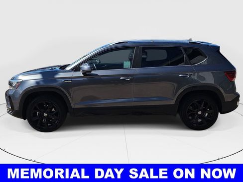 Used 2023 Volkswagen Taos SE FWD image 6