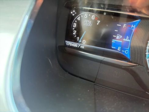 Used 2018 Ford Taurus SEL w/ Equipment Group 201A FWD image 41