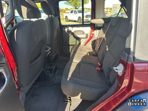 Used 2021 Jeep Wrangler Unlimited Sport image 40