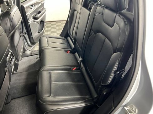 Used 2022 Jeep Grand Cherokee Limited 4xe w/ Luxury Tech Group II AWD/4WD image 15