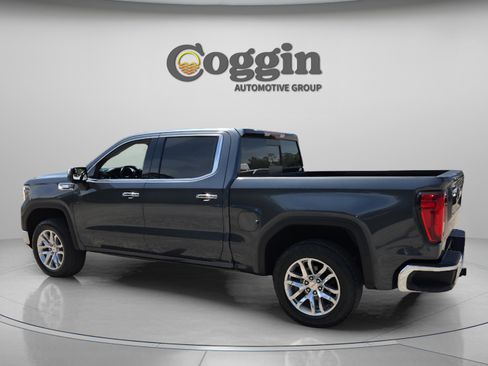 Used 2021 GMC Sierra 1500 SLT w/ SLT Premium Package AWD/4WD image 3