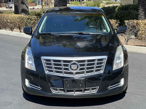 Used 2014 Cadillac XTS Luxury FWD image 3