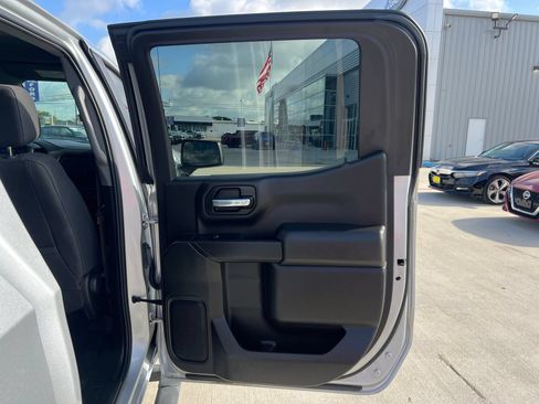Used 2022 Chevrolet Silverado 1500 Custom w/ Rally Edition RWD image 18