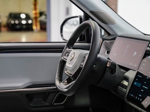 Used 2023 Rivian R1S Adventure image 13