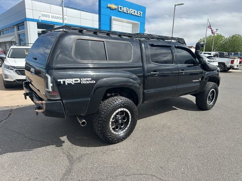 Used 2014 Toyota Tacoma w/ TRD Off-Road Package image 33