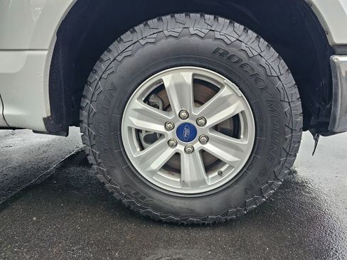 Used 2016 Ford F150 XLT w/ Equipment Group 301A Mid image 9