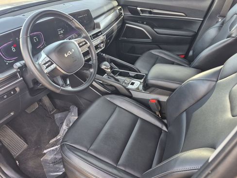 Used 2025 Kia Telluride S image 12