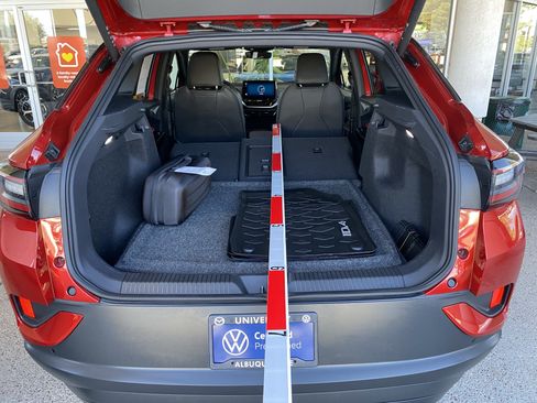 Certified 2023 Volkswagen ID.4 Pro S AWD/4WD image 23