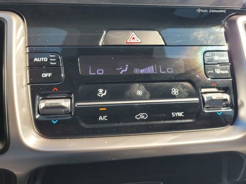 Used 2023 Kia Sorento X-Line EX image 24