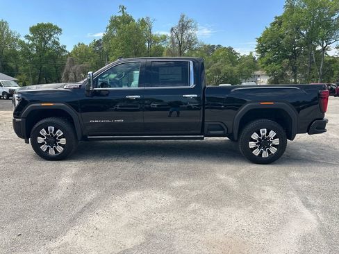 New 2026 GMC Sierra 2500 Denali w/ Denali Reserve Package AWD/4WD image 9