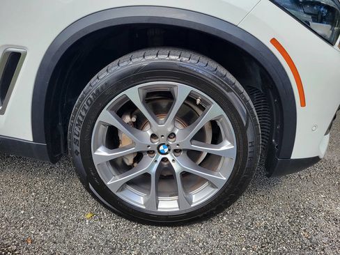 Used 2019 BMW X5 xDrive40i w/ Convenience Package AWD/4WD image 9