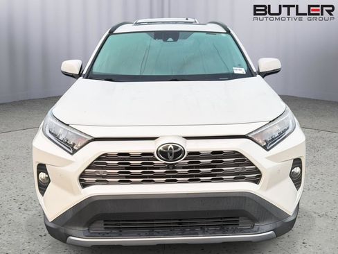Certified 2020 Toyota RAV4 Limited FWD image 4