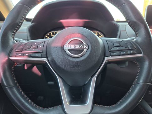 Used 2022 Nissan Altima 2.5 SR w/ Midnight Edition Package FWD image 17