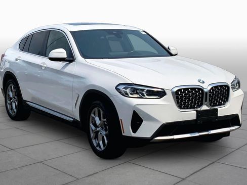 Used 2022 BMW X4 xDrive30i w/ Convenience Package AWD/4WD image 3
