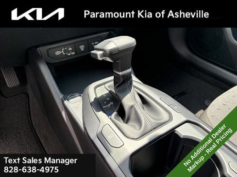 New 2026 Kia K4 FWD image 27