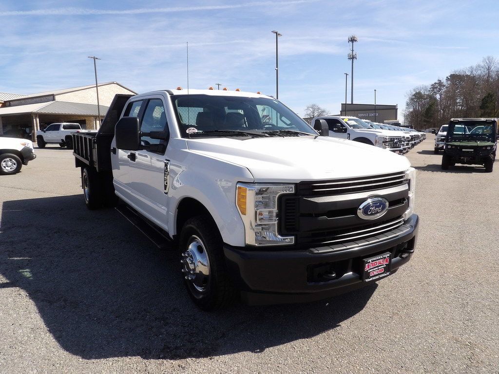 Used 2017 Ford F350 XL RWD image 11