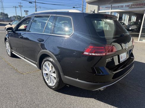Used 2018 Volkswagen Golf Alltrack SE AWD/4WD image 5