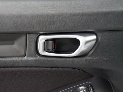 Used 2025 Honda Civic Sport image 29