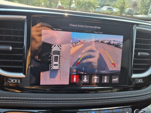 New 2025 Chrysler Pacifica Select FWD image 16