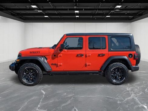 Used 2020 Jeep Wrangler Unlimited Sport AWD/4WD image 2