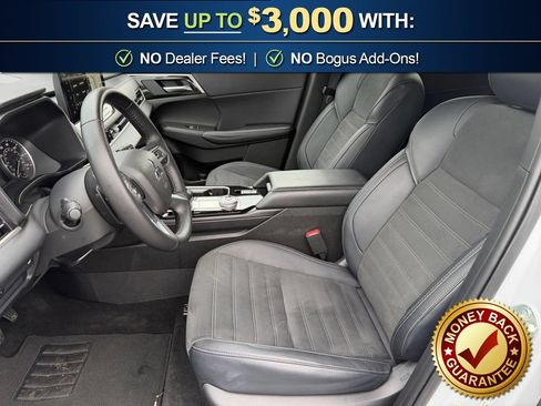 Used 2025 Mitsubishi Outlander SE AWD/4WD image 16